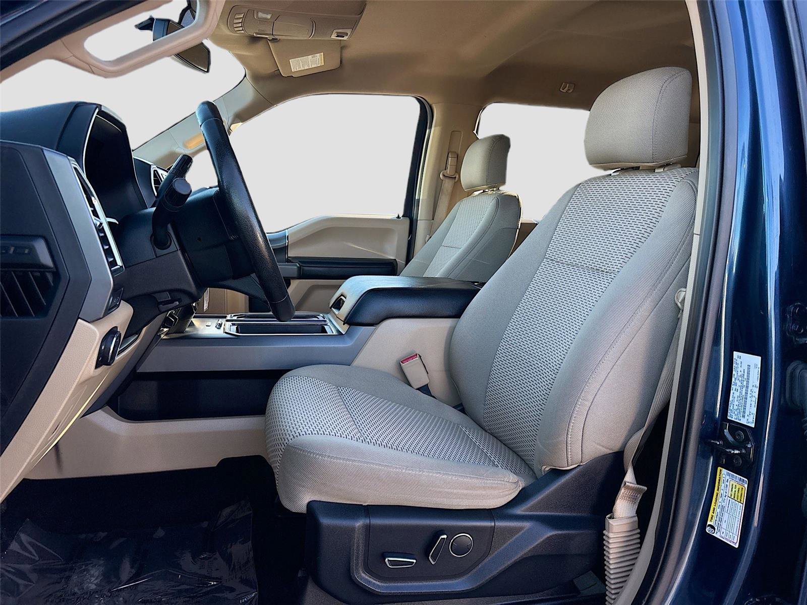 Used 2016 Ford F150 XLT w/ Equipment Group 302A Luxury image 22