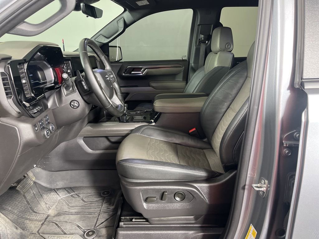Certified 2024 Chevrolet Silverado 1500 ZR2 w/ Technology Package image 18
