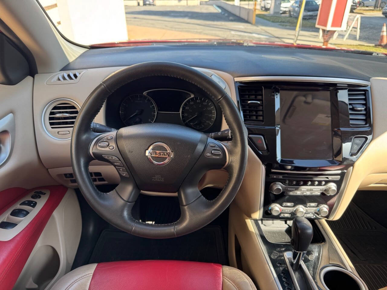 Used 2017 Nissan Pathfinder SV FWD image 14