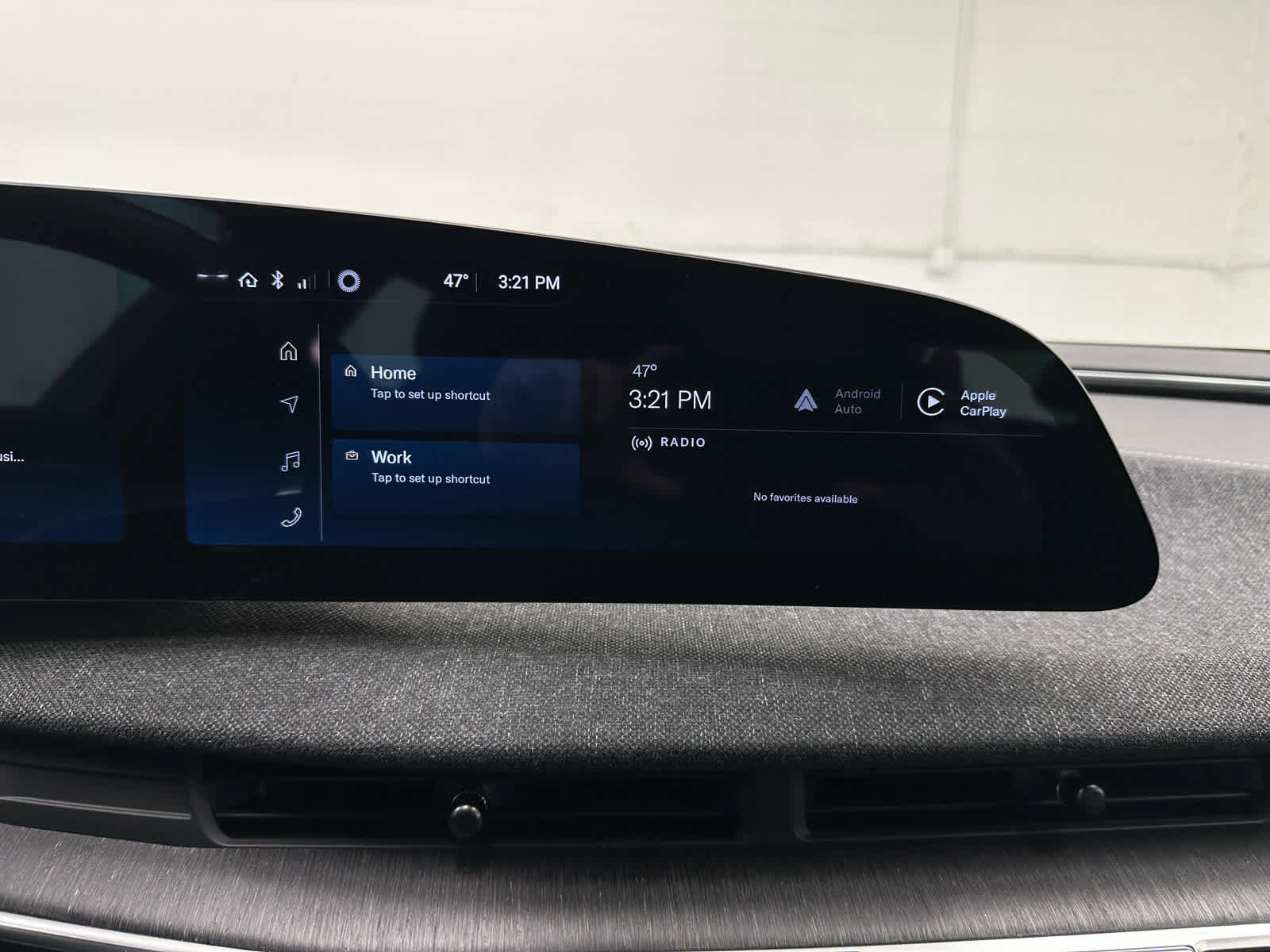 Used 2024 Lucid Air Touring image 33