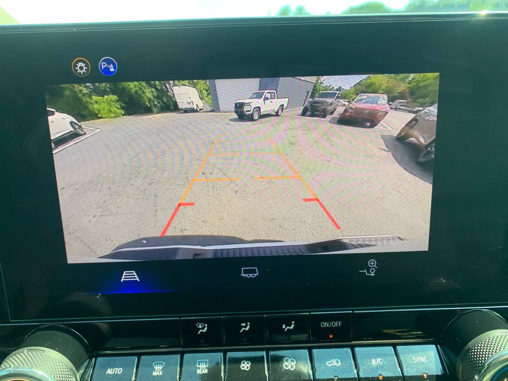 Used 2024 Chevrolet Colorado LT w/ LT Convenience Package RWD image 14