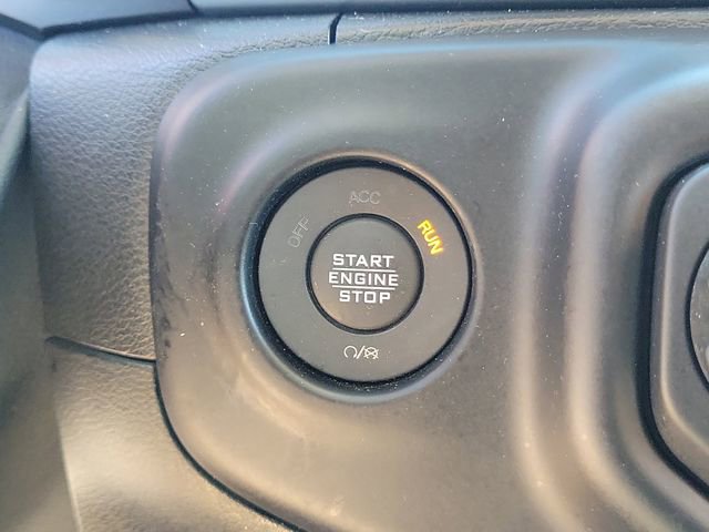 Used 2021 Jeep Gladiator Sport image 30