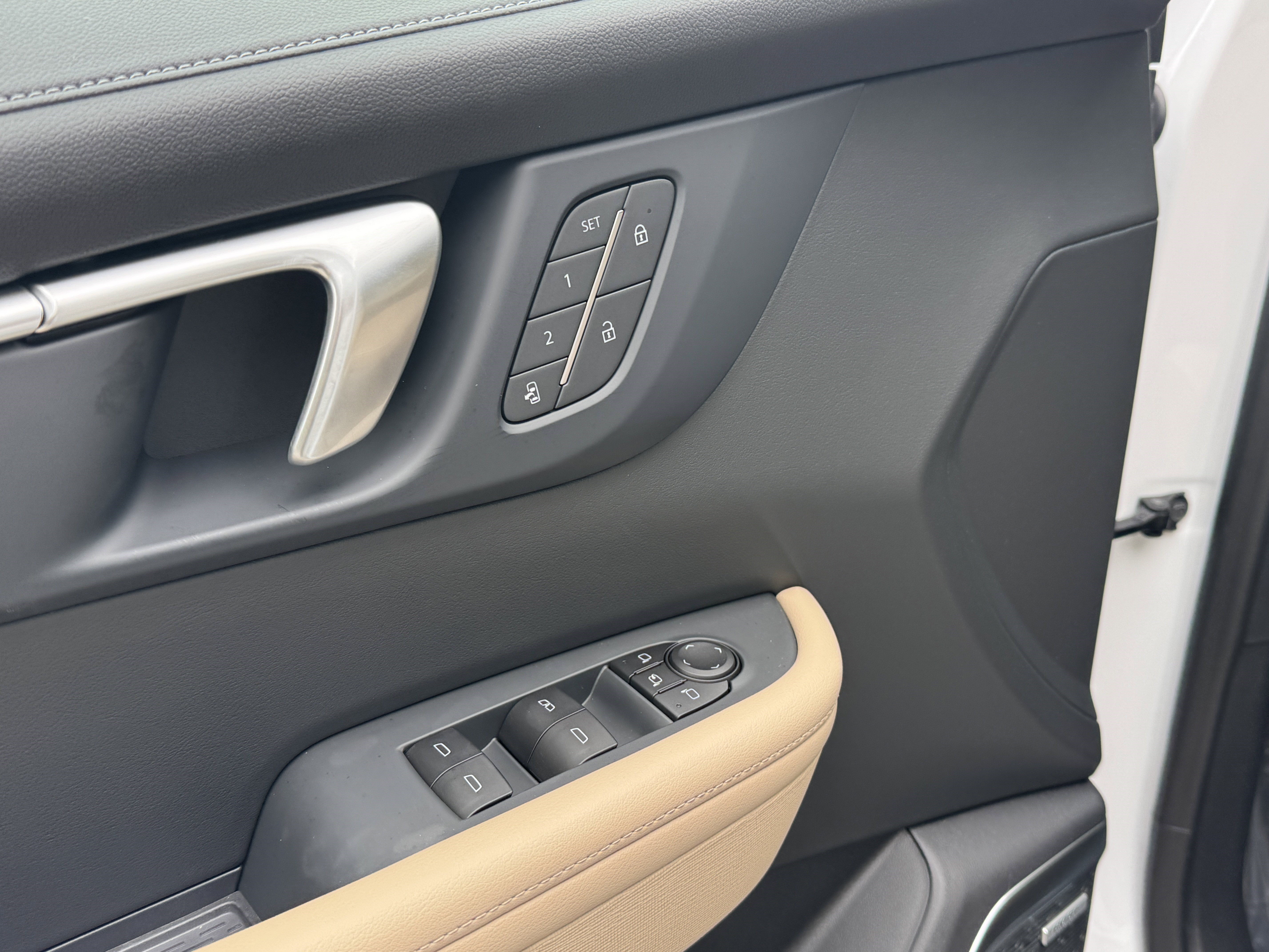 New 2026 Buick Enclave Preferred w/ Power Package FWD image 16