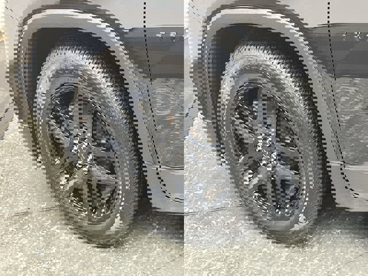 Used 2019 Chevrolet Traverse LT w/ LPO, Blackout Package image 33