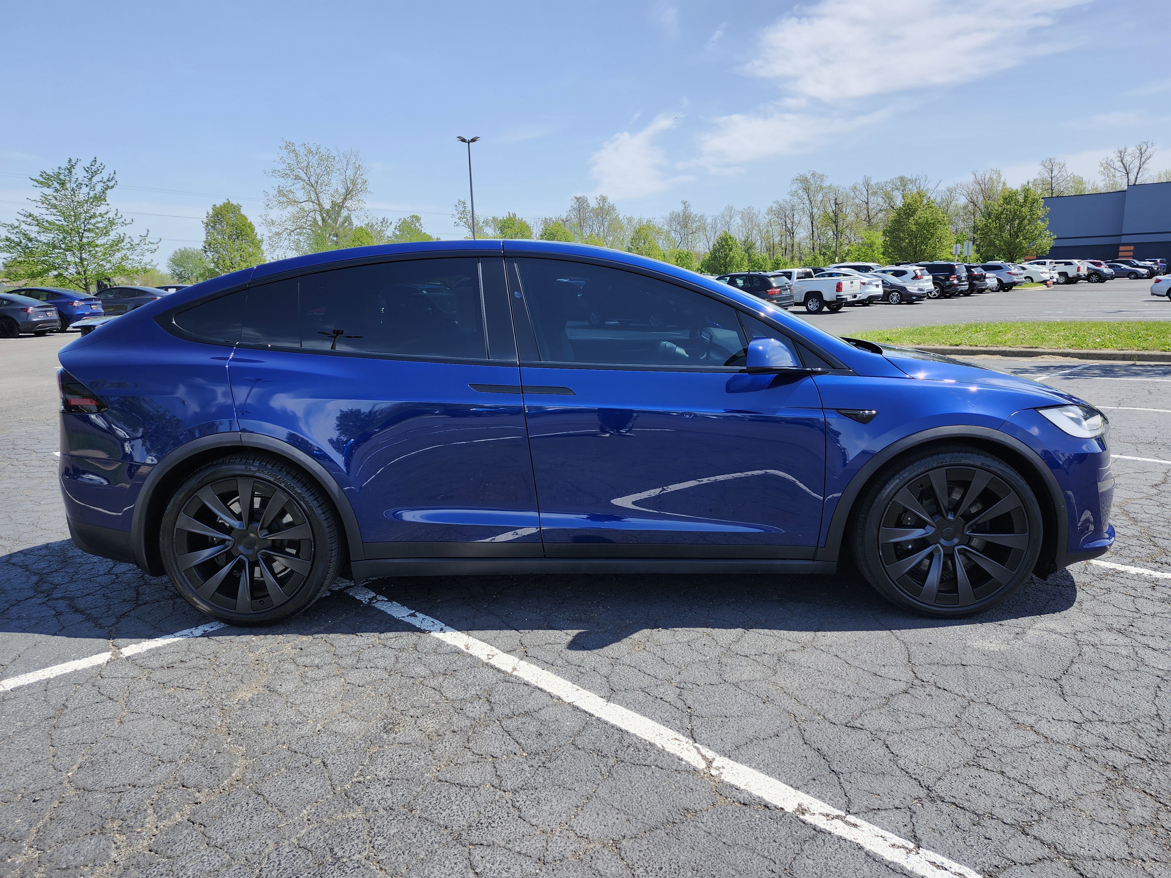 Used 2023 Tesla Model X image 18
