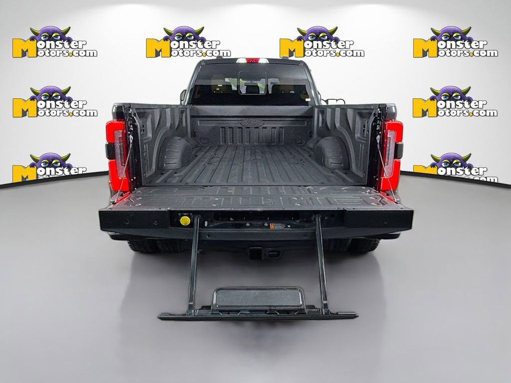 Used 2024 Ford F450 Platinum w/ FX4 Off-Road Package AWD/4WD image 27