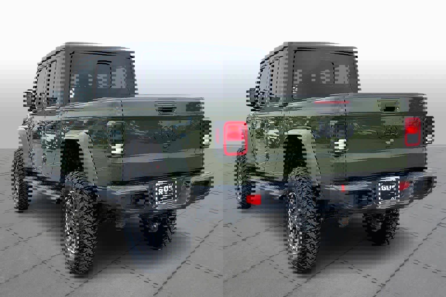 Used 2023 Jeep Gladiator Sport image 11