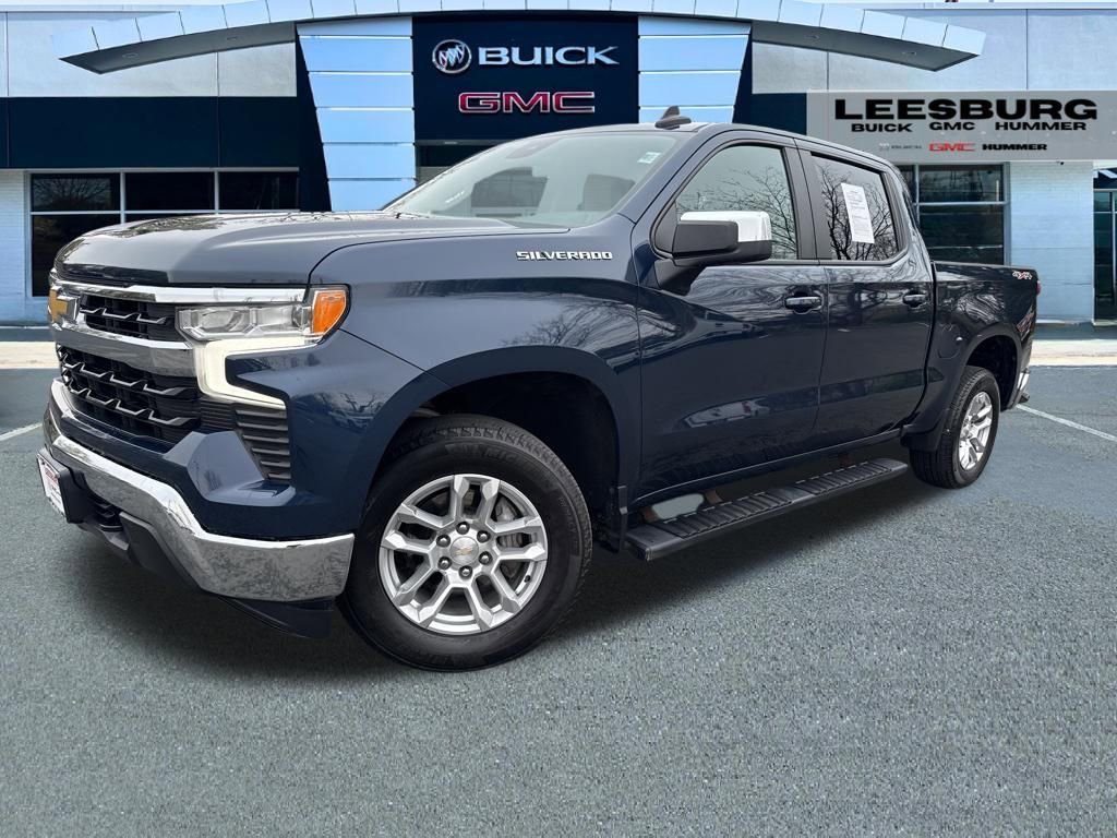 Used 2022 Chevrolet Silverado 1500 LT AWD/4WD image 3