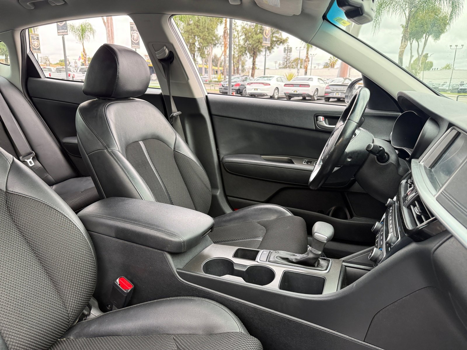 Used 2019 Kia Optima S image 19