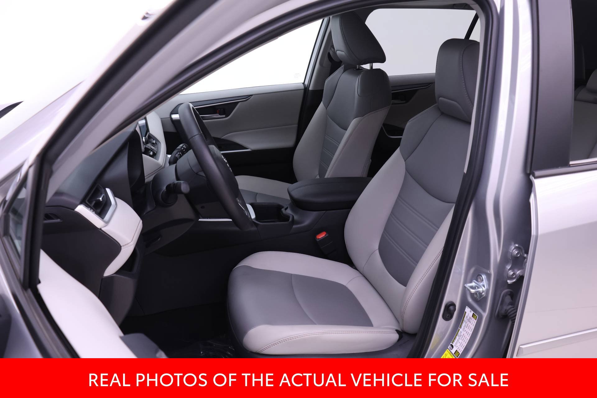 Certified 2025 Toyota RAV4 XLE Premium w/ Weather Package AWD/4WD image 4