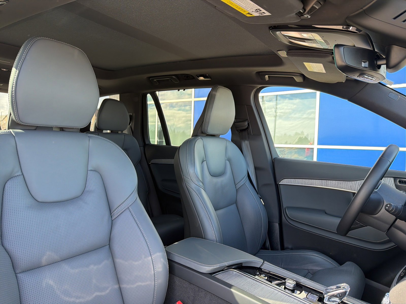 Used 2024 Volvo XC90 T8 Ultimate w/ Protection Package Premier image 13