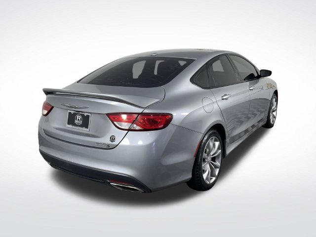Used 2015 Chrysler 200 S w/ Comfort Group FWD image 12