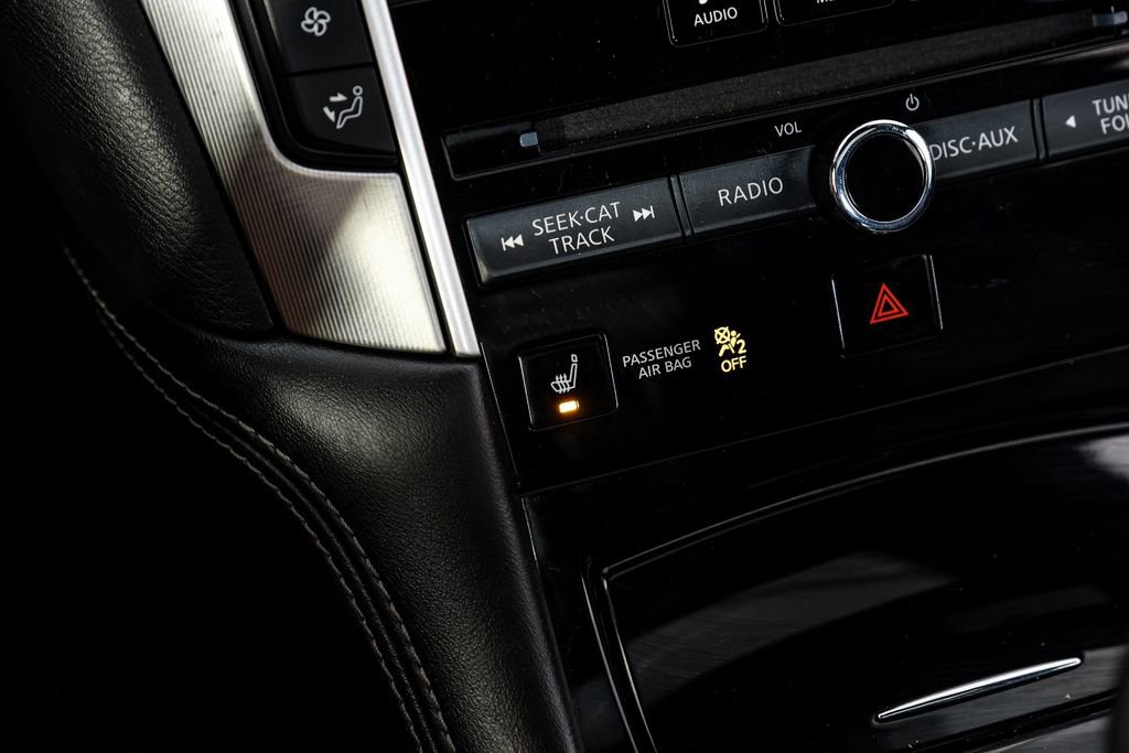 Used 2019 INFINITI Q60 3.0t Luxe w/ Essential Package image 20