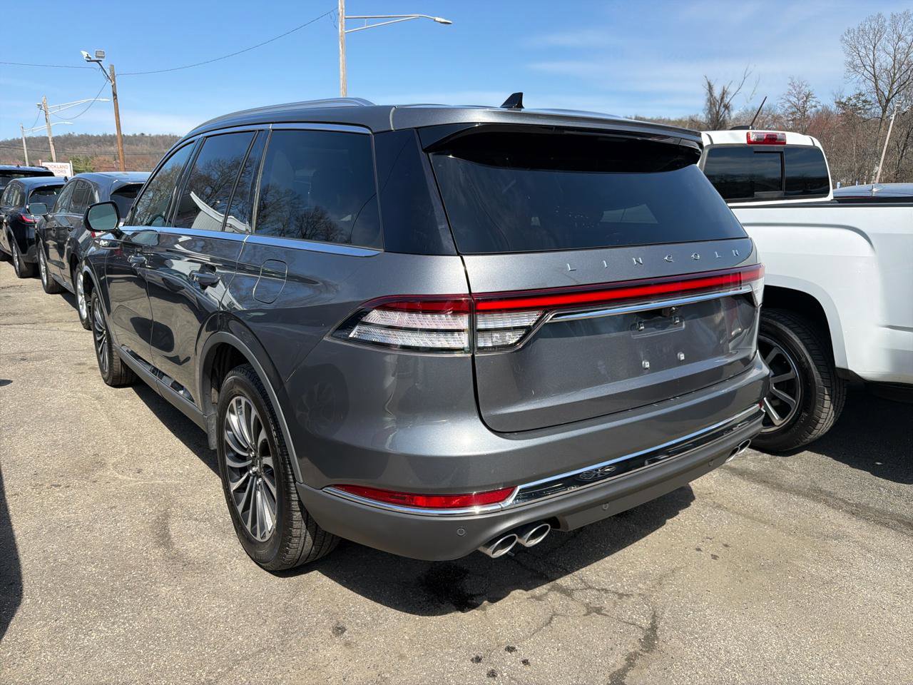 Used 2023 Lincoln Aviator AWD w/ Premium Package image 11