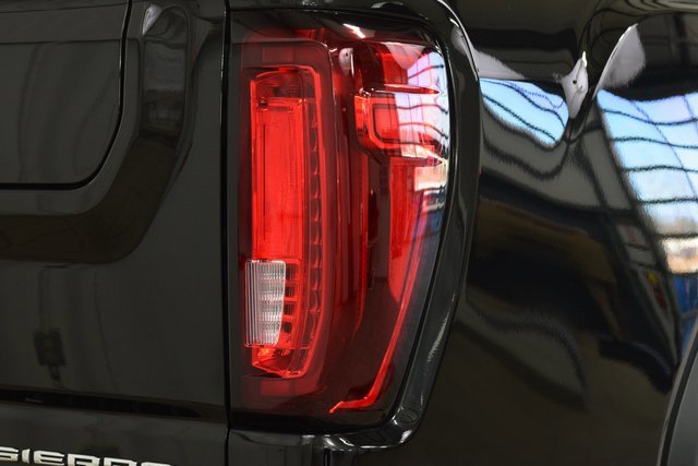 Used 2023 GMC Sierra 2500 Denali w/ Denali Ultimate Package image 22