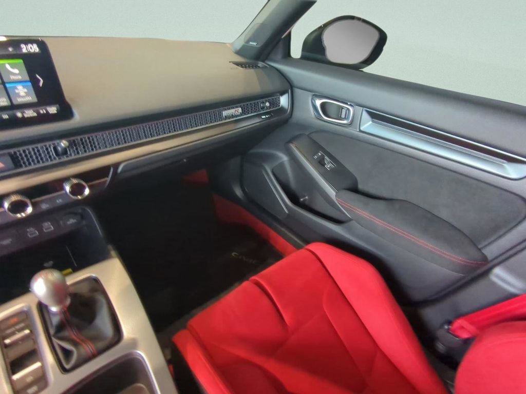Used 2025 Honda Civic Type R image 14