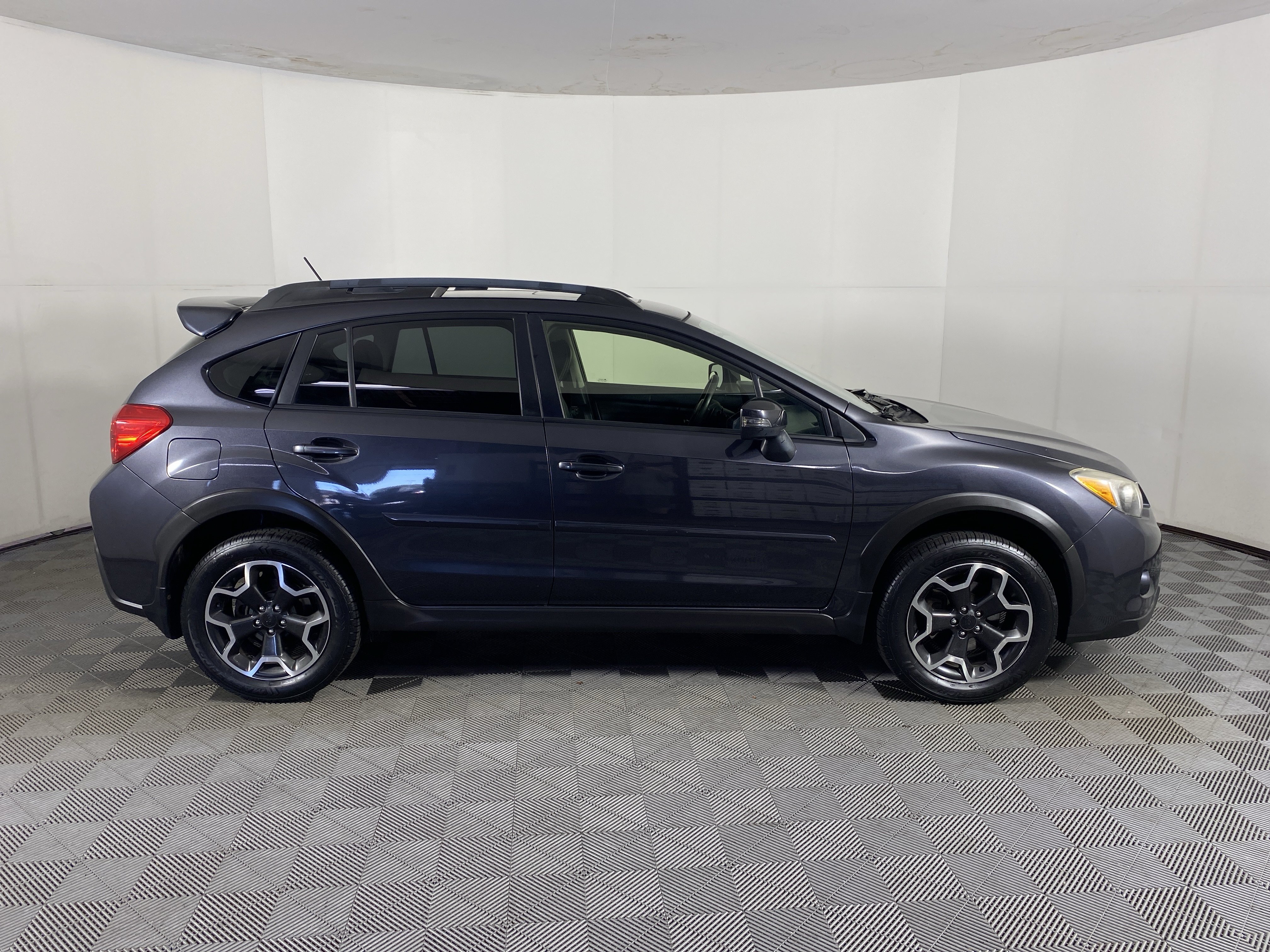 Used 2015 Subaru Crosstrek 2.0i Limited AWD/4WD image 6