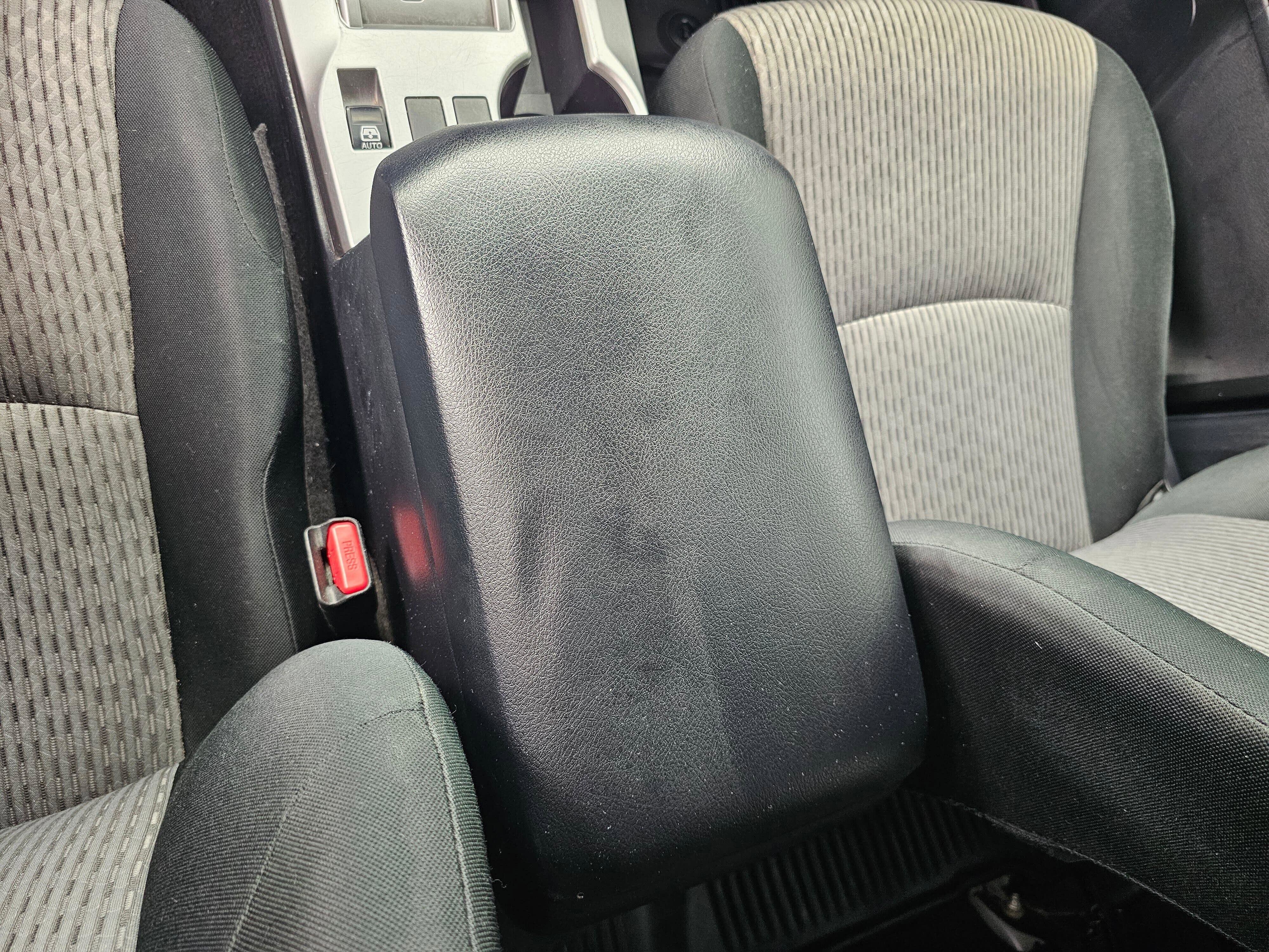 Used 2019 Toyota 4Runner SR5 AWD/4WD image 29