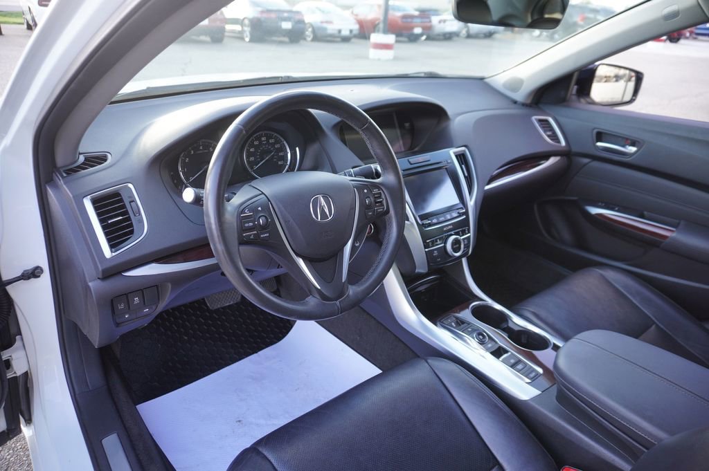 Used 2015 Acura TLX V6 SH-AWD w/ Technology Pkg image 3