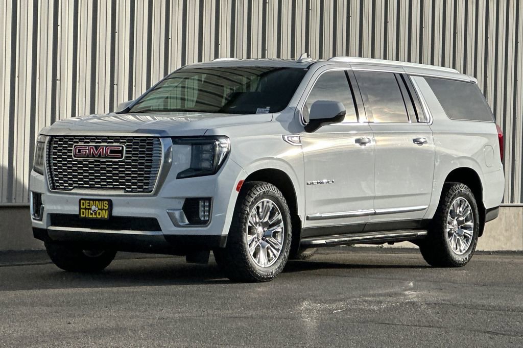 Used 2021 GMC Yukon XL Denali image 8
