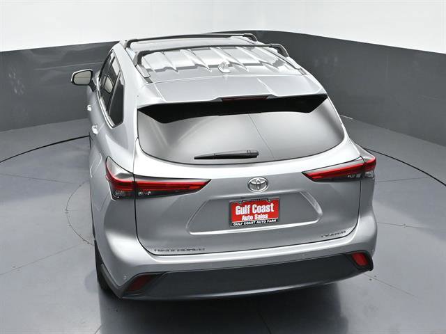 Used 2021 Toyota Highlander Limited FWD image 43