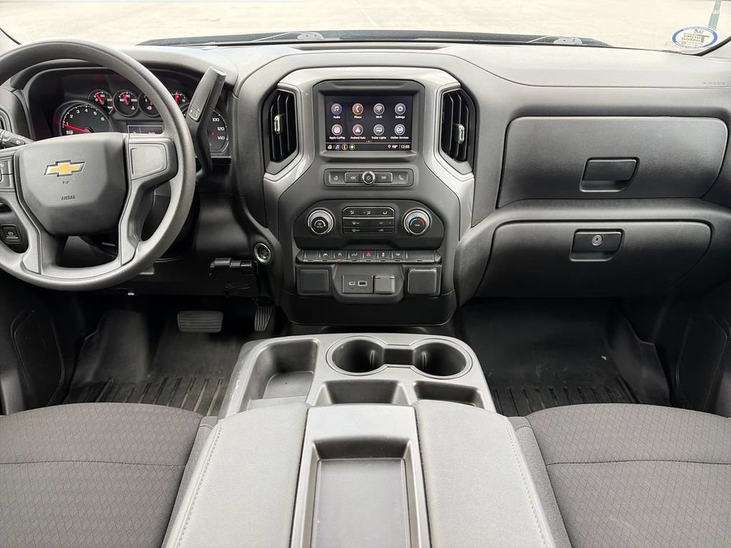 Used 2022 Chevrolet Silverado 1500 Custom RWD image 9