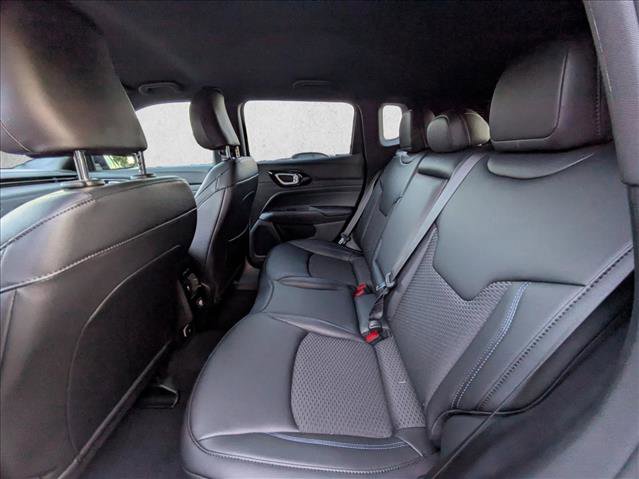 New 2026 Jeep Compass Latitude image 17