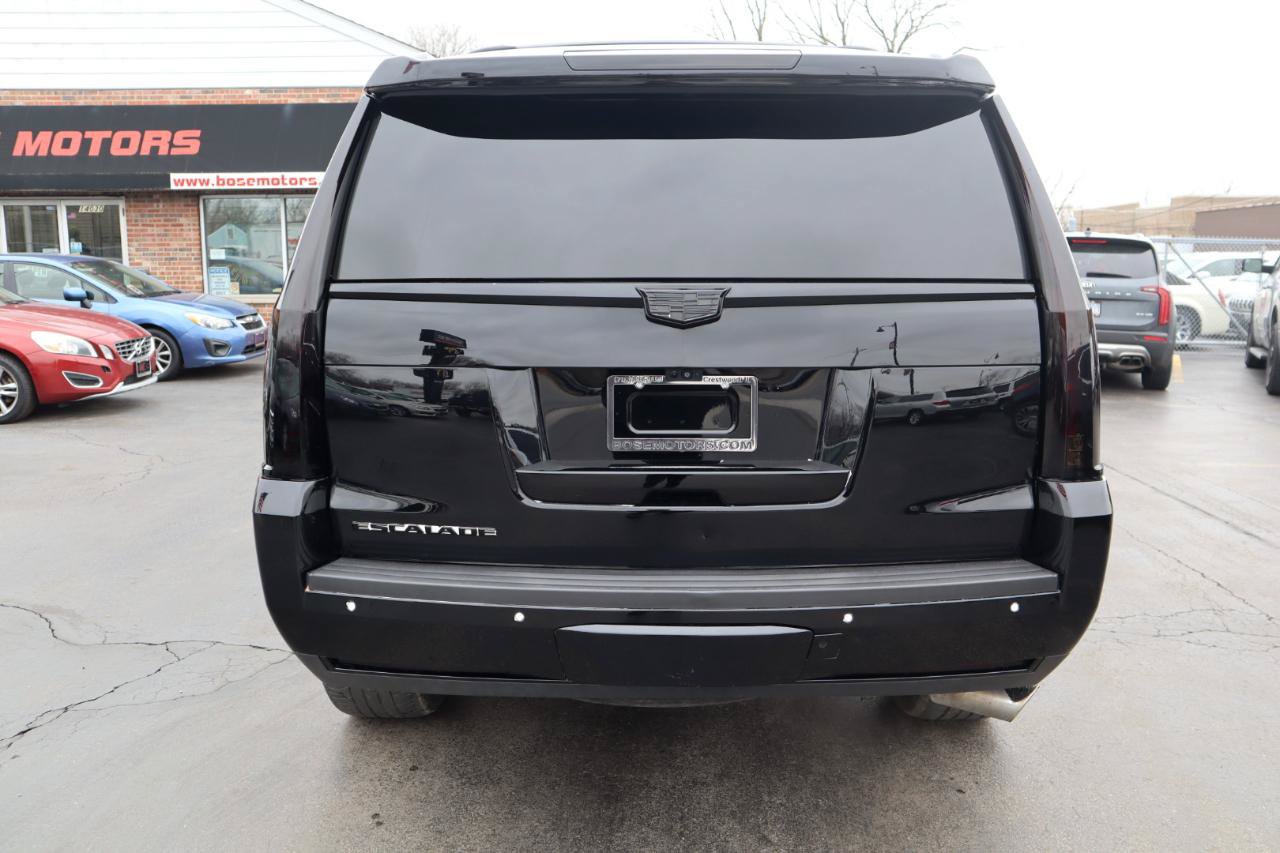 Used 2017 Cadillac Escalade Platinum AWD/4WD image 4