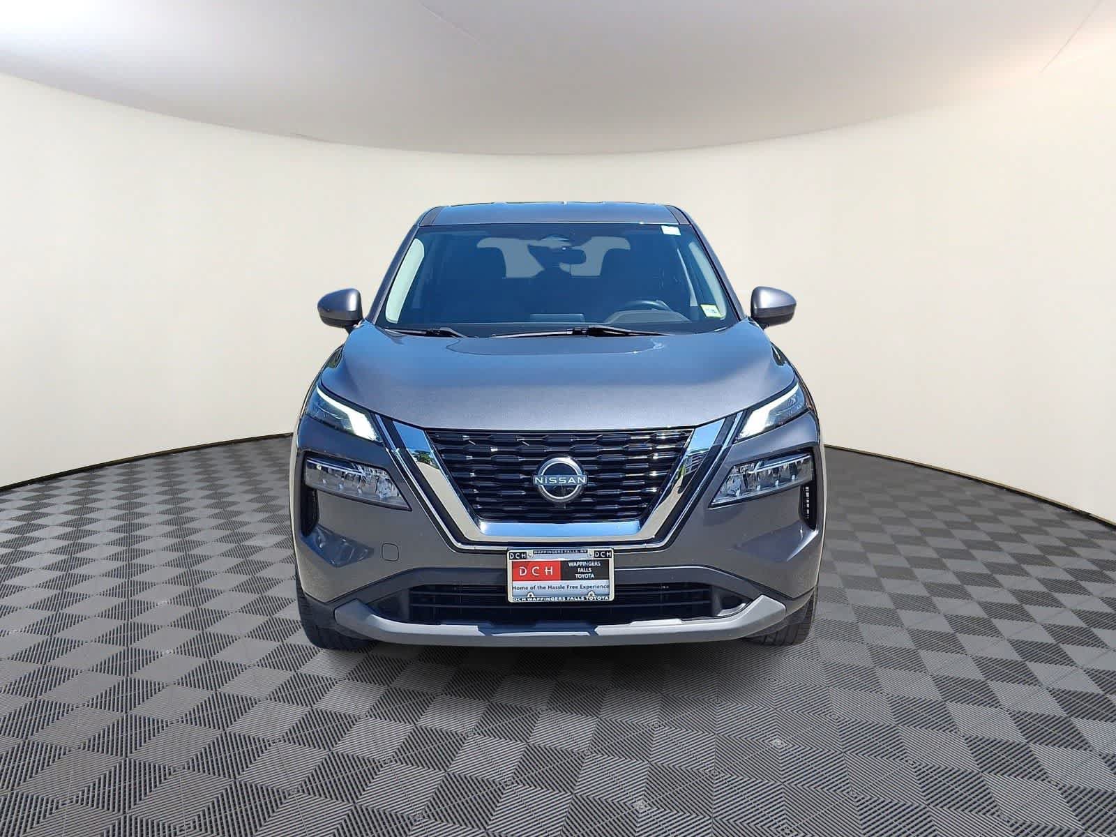Used 2023 Nissan Rogue SV AWD/4WD image 3