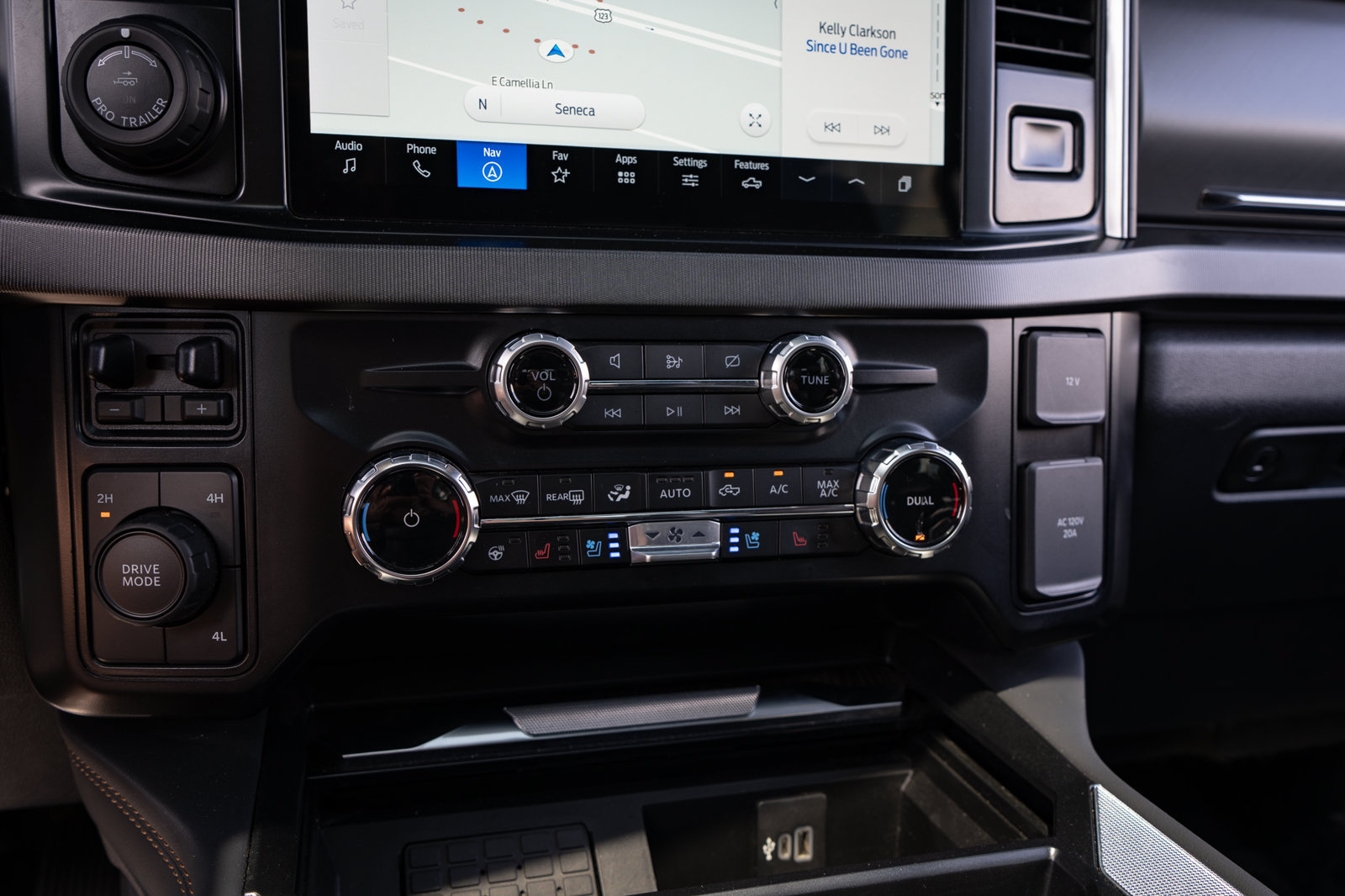 Used 2024 Ford F450 Platinum w/ FX4 Off-Road Package AWD/4WD image 56