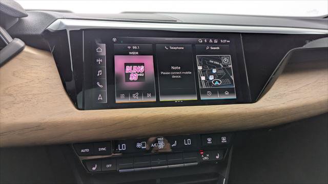Used 2022 Audi e-tron GT Premium Plus AWD/4WD image 29
