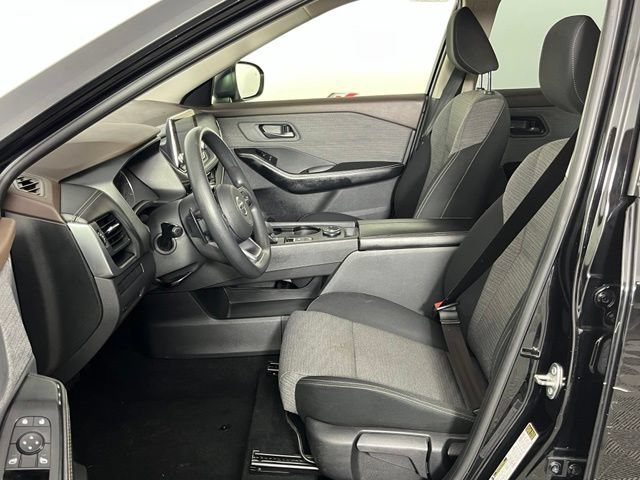 Used 2021 Nissan Rogue S AWD/4WD image 21