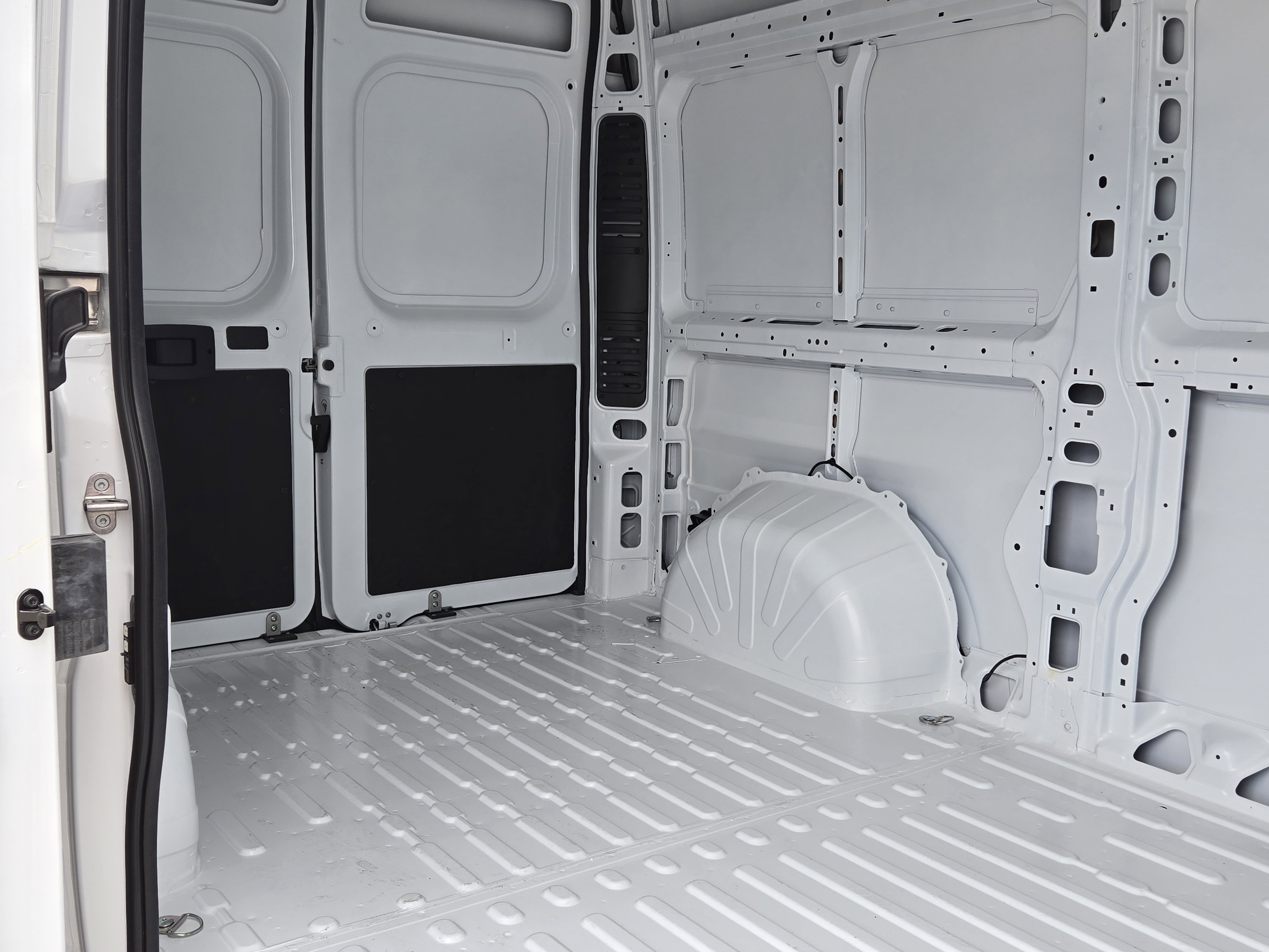 New 2026 RAM ProMaster 2500 w/ Advanced Safety Group FWD image 7