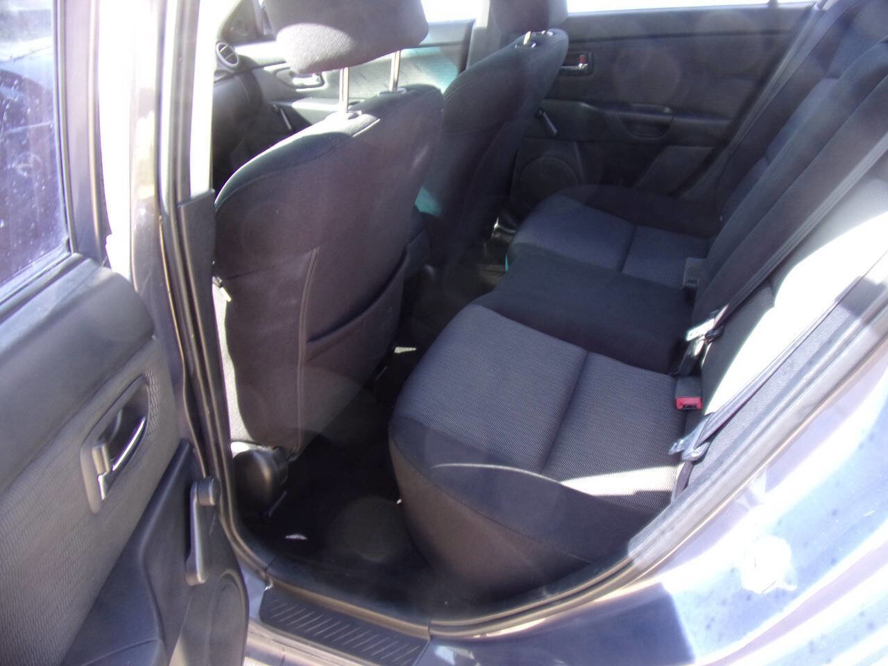 Used 2009 MAZDA MAZDA3 i Sport FWD image 3