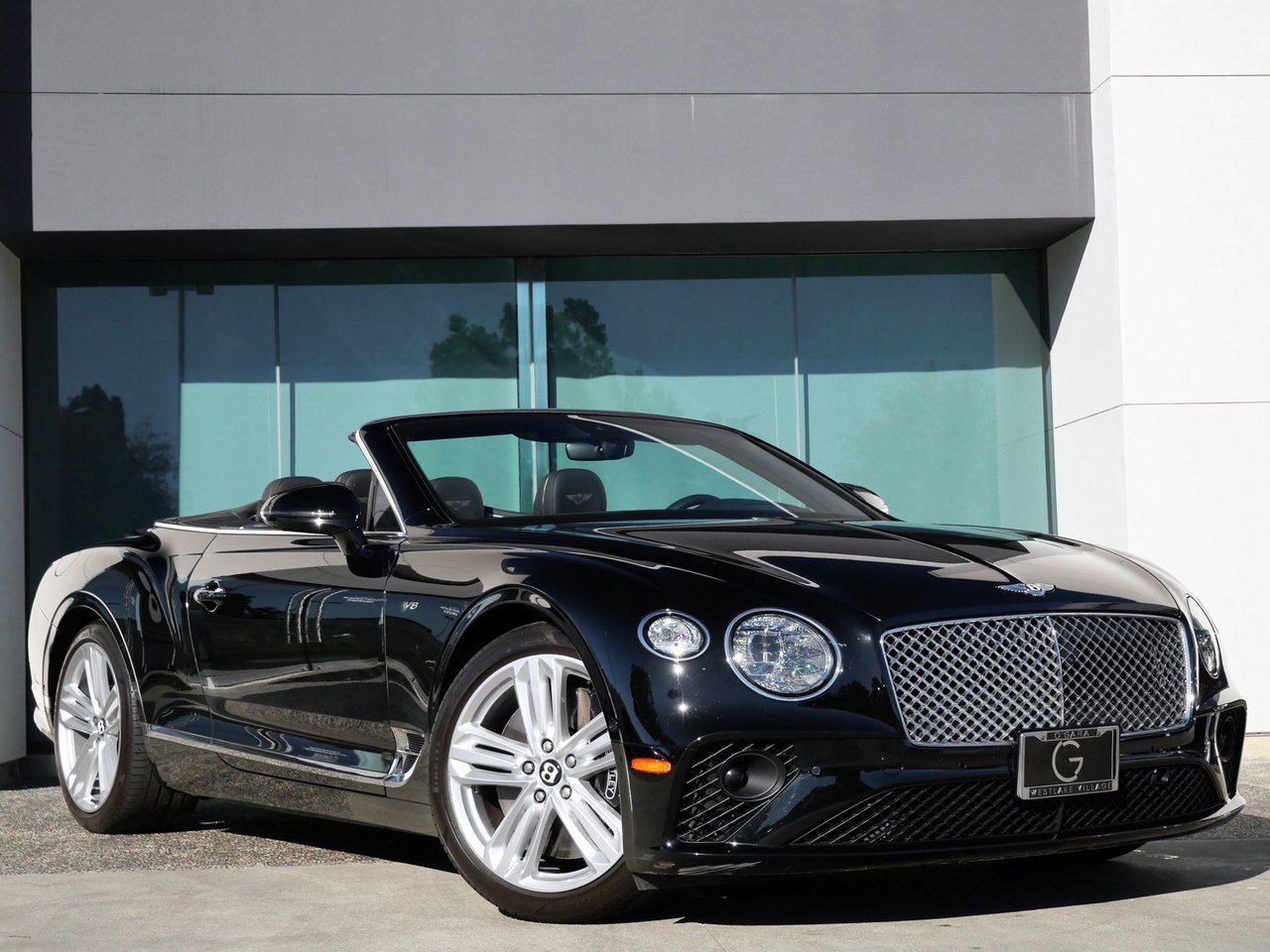 Used 2022 Bentley Continental GT image 1