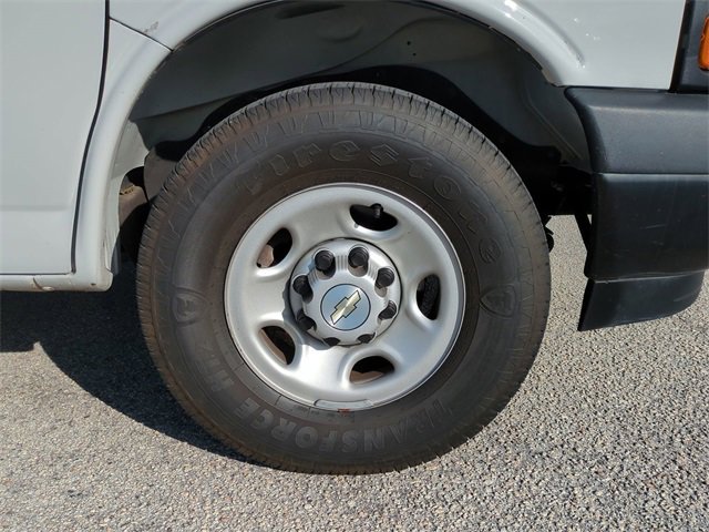 Certified 2021 Chevrolet Express 2500 Extended w/ Driver Convenience Package image 11