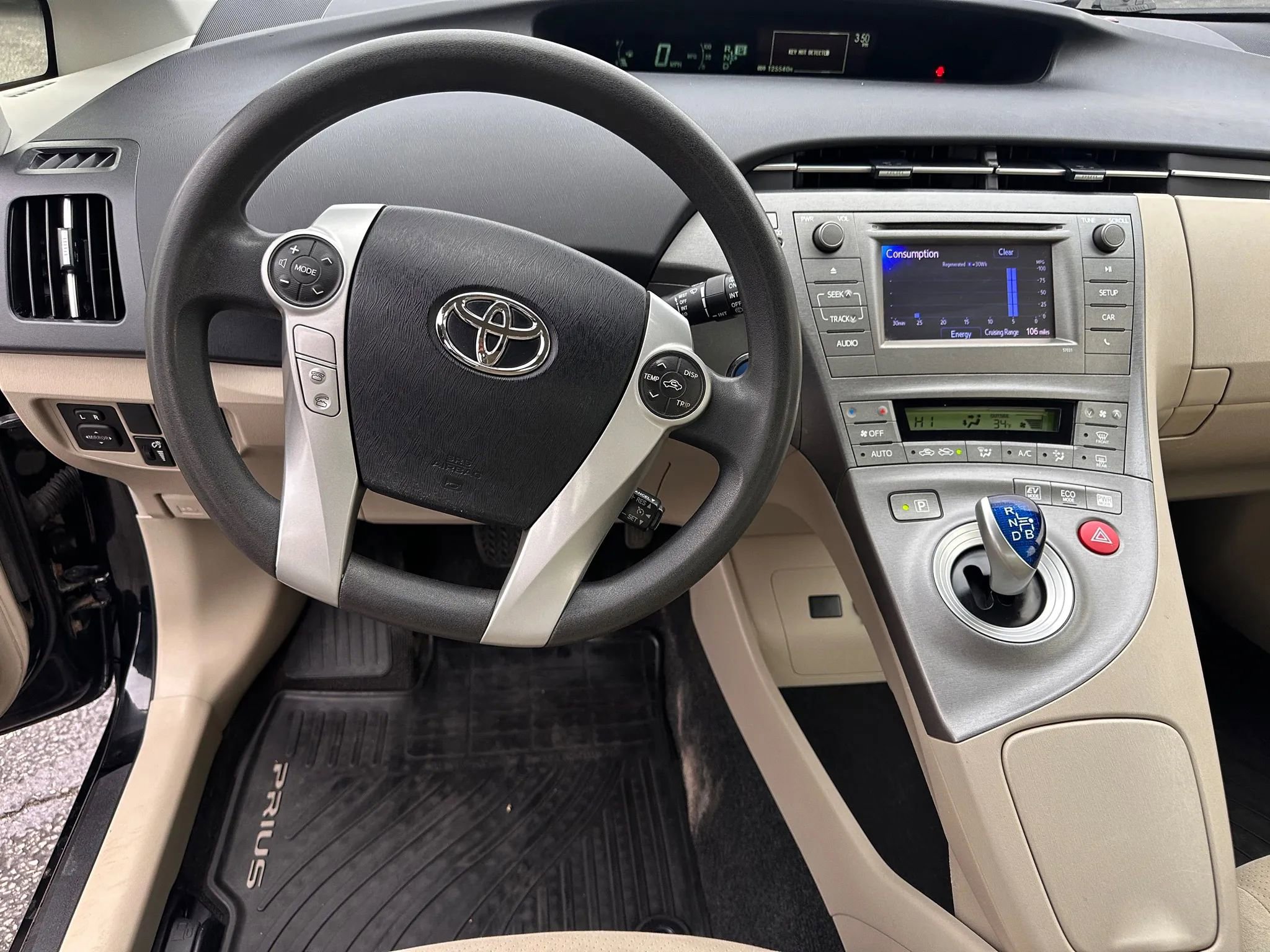 Used 2014 Toyota Prius Two image 14