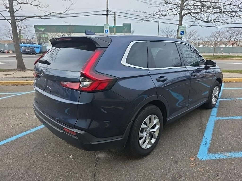 Used 2025 Honda CR-V LX image 4