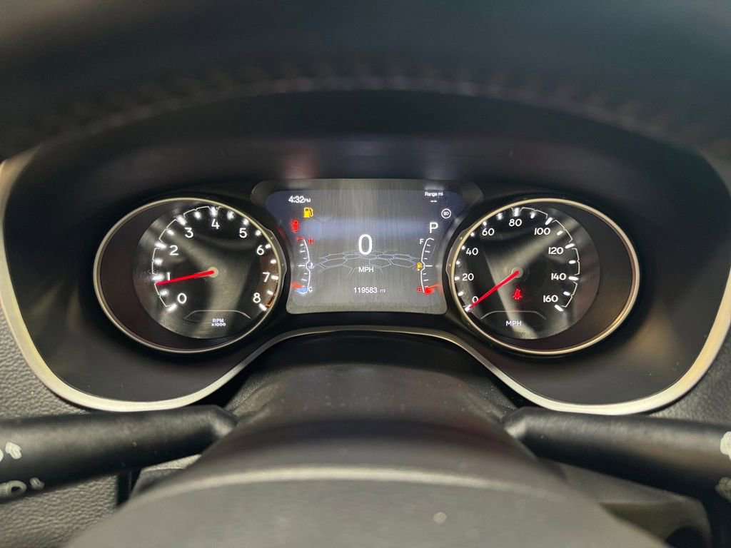 Used 2018 Jeep Compass Limited image 16