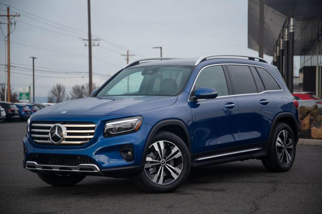 New 2026 Mercedes-Benz GLB 250 4MATIC image 1