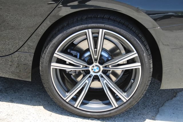 Used 2023 BMW 330i Sedan w/ Convenience Package RWD image 8