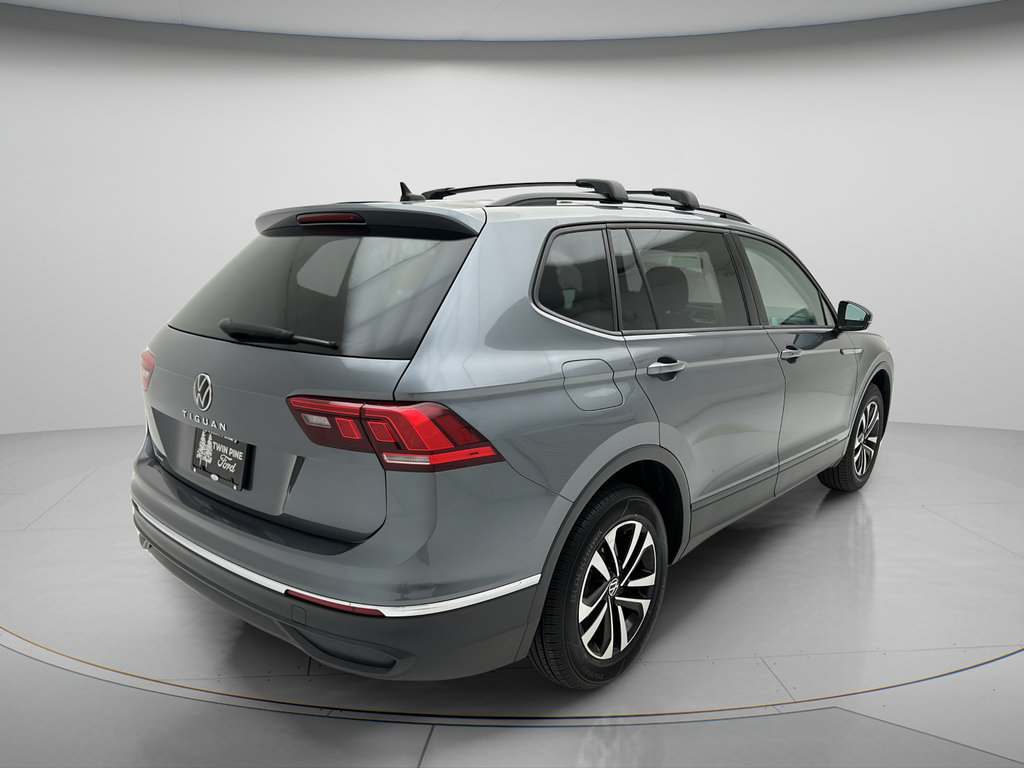 Used 2022 Volkswagen Tiguan S FWD image 3