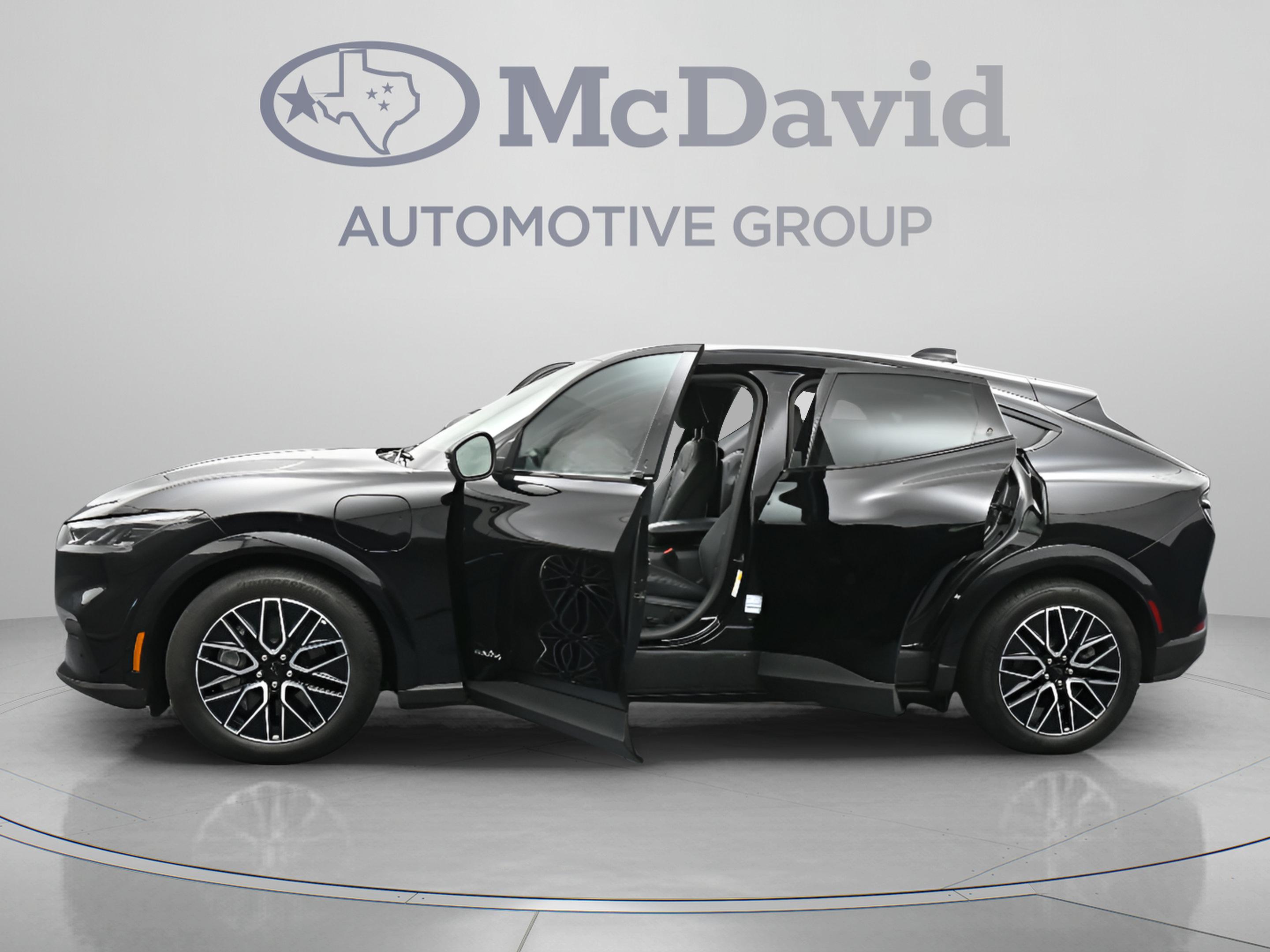 Used 2025 Ford Mustang Mach-E Premium AWD/4WD image 44