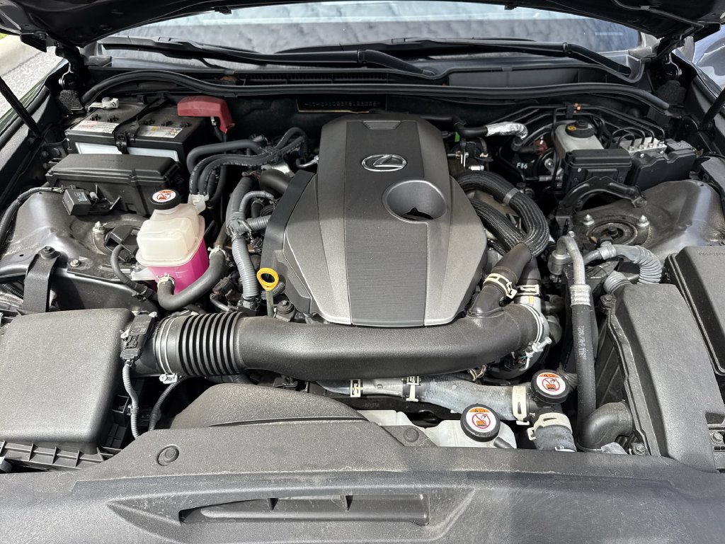 Used 2023 Lexus IS 300 w/ Comfort Package RWD image 59