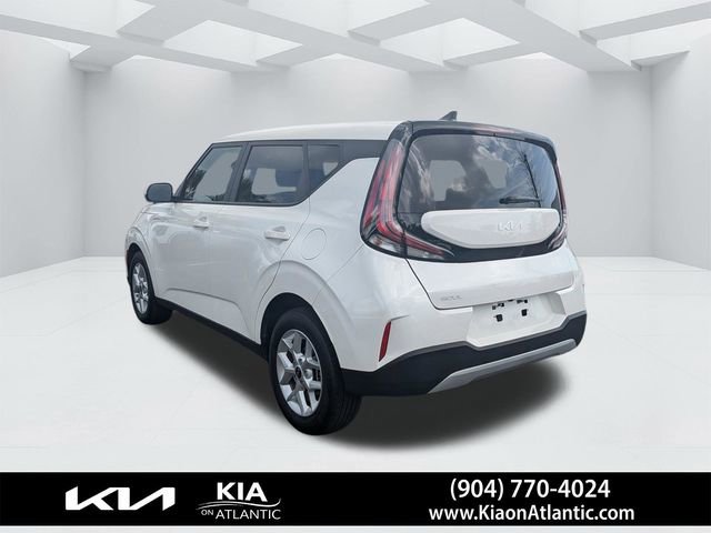 Used 2025 Kia Soul LX image 5