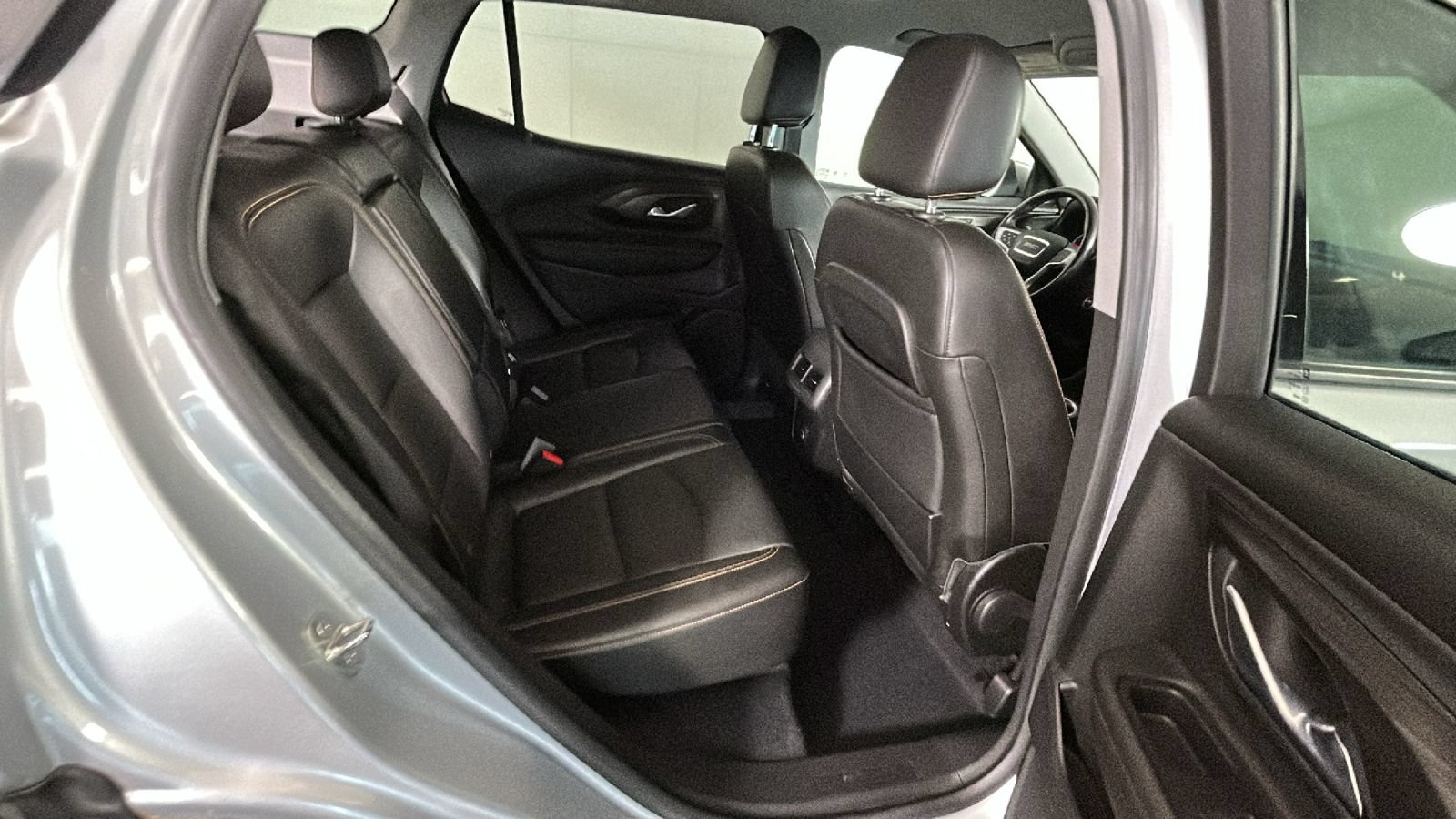 Used 2021 GMC Terrain SLT FWD image 33
