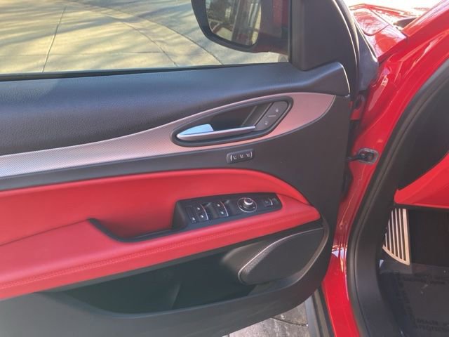 Used 2019 Alfa Romeo Stelvio Sport w/ Quick Order Package 22J Sport image 9