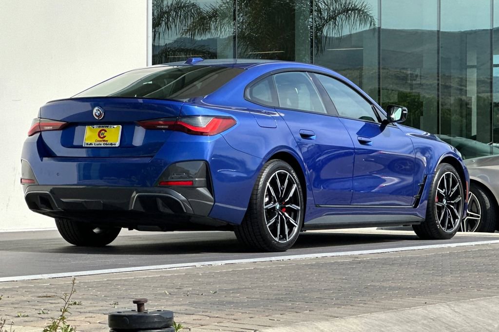 Used 2023 BMW i4 eDrive40 w/ M Sport Package image 3