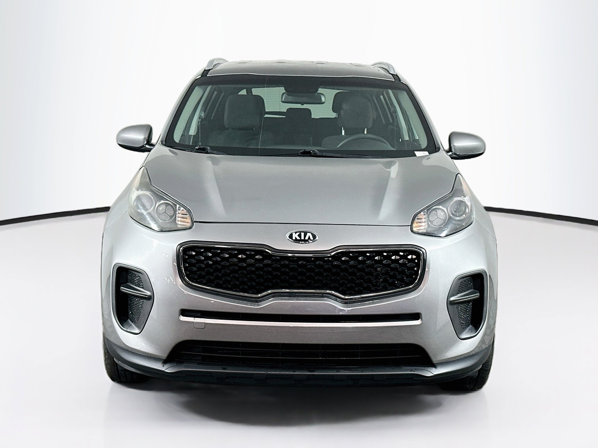 Used 2019 Kia Sportage LX w/ Option Group 017 FWD image 2