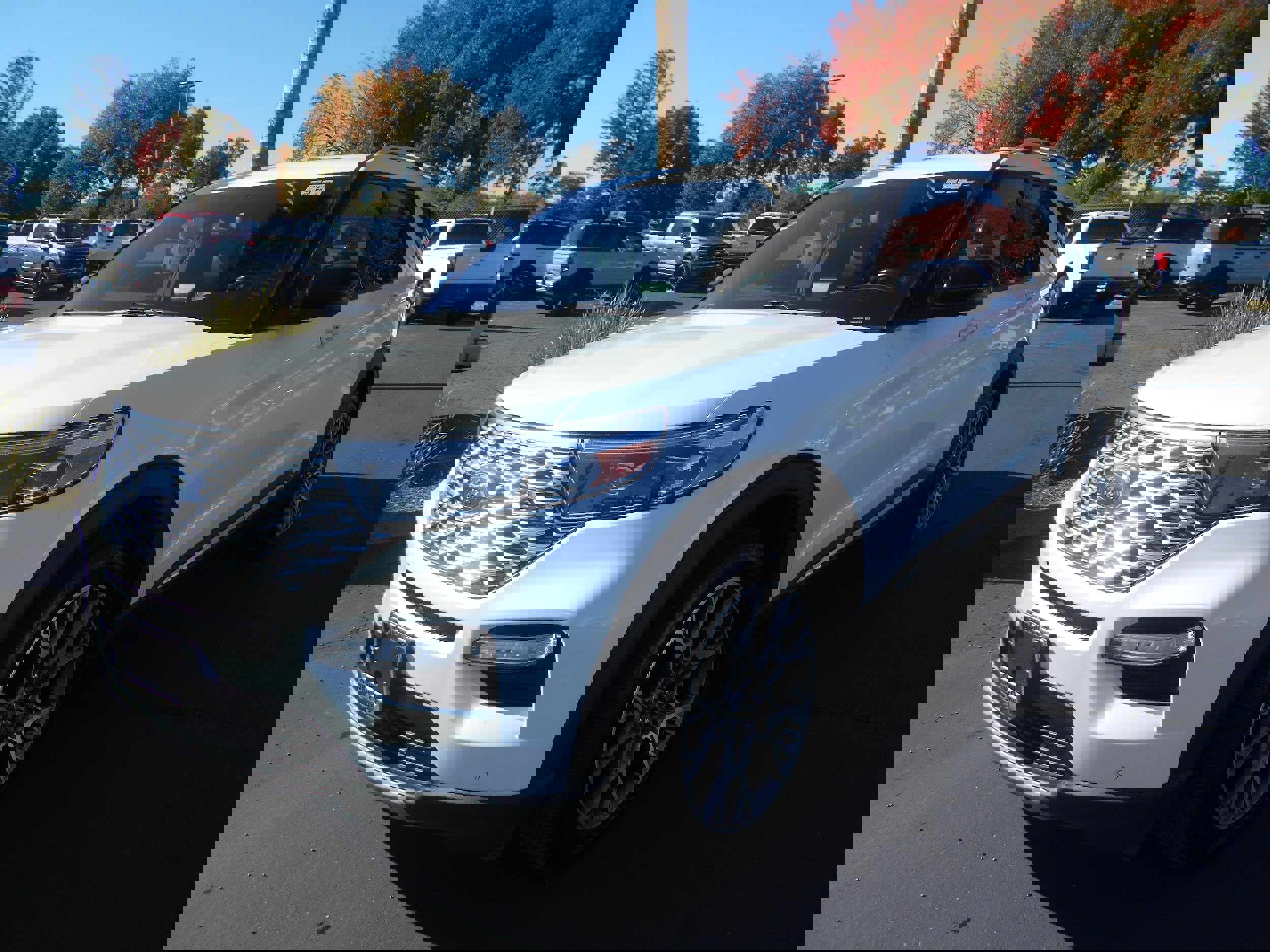 Used 2021 Ford Explorer Platinum w/ Equipment Group 601A image 1